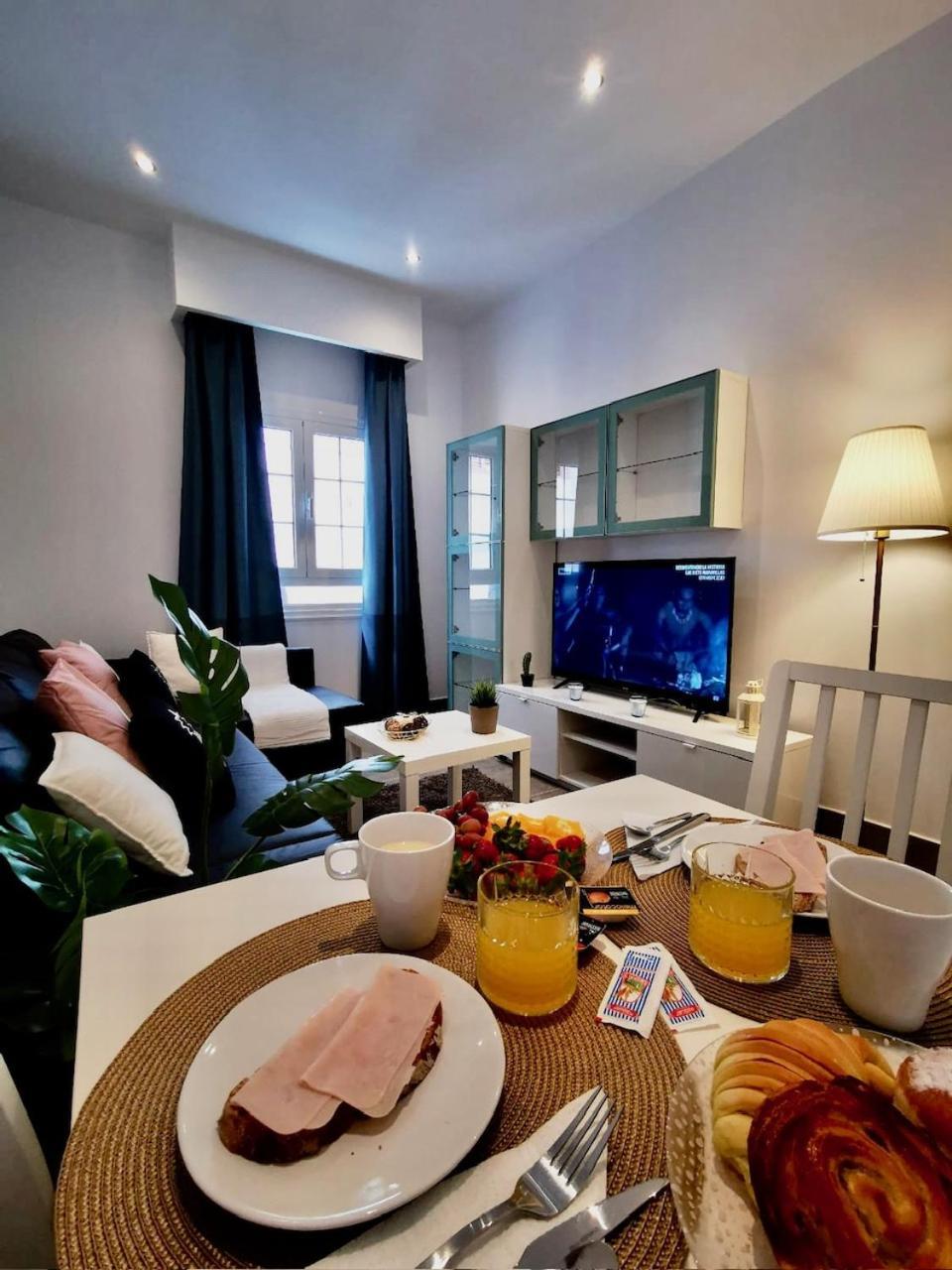 Apartamento En C/ Leon Y Castillo Arrecife  Buitenkant foto
